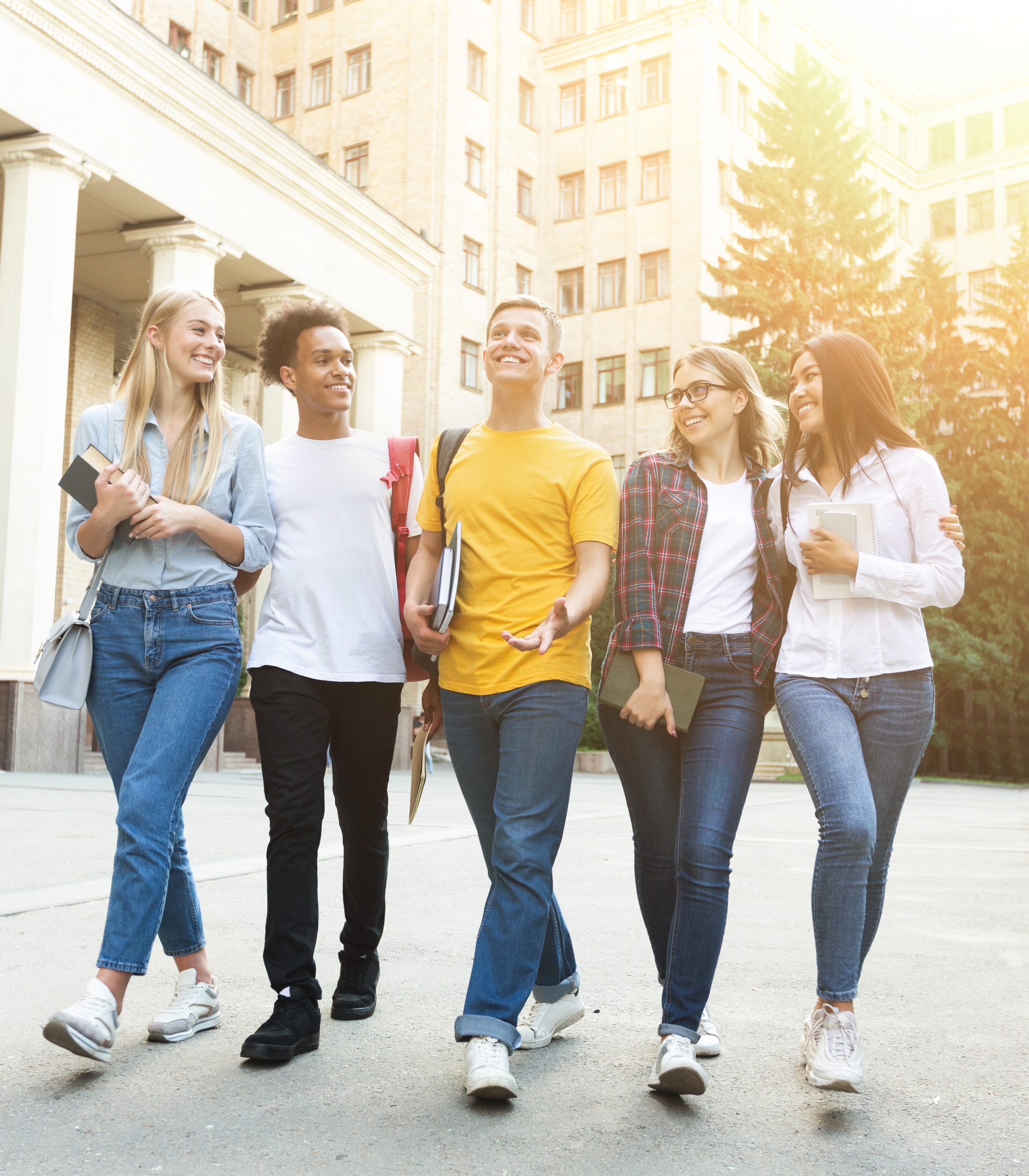 Group of high school students | Apply for Dual Enrollment