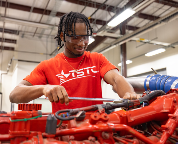 North Texas campus student working in Diesel lab.